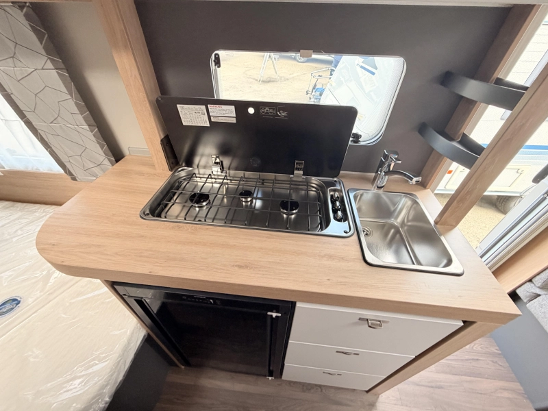 Knaus Sport 500 EU 1800KG + Enkele bedden  foto: 13
