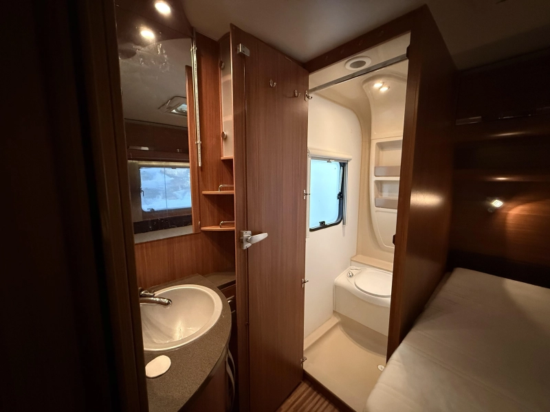 Adria Adora 492 UP incl. Mover  foto: 9