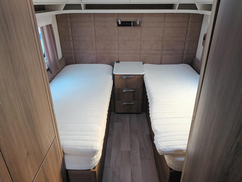 Kabe Ametist 560 GLE  foto: 8