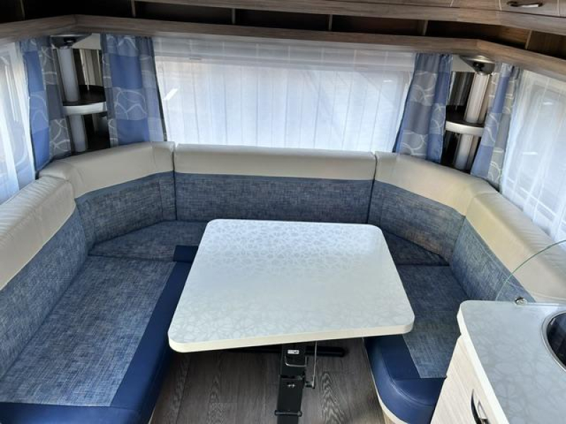 Hobby De Luxe 460 UFE  foto: 7