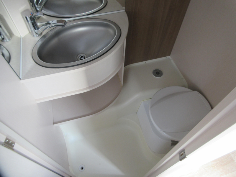 Dethleffs C'Joy 460 LE LICHTGEWICHT/ MET MOVER  foto: 13