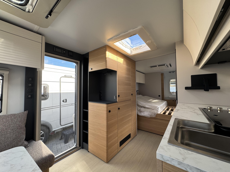 Adria Adora 613 UT Alde verwarming  foto: 14