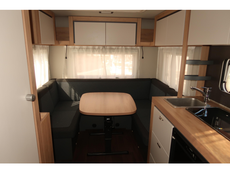 Knaus Sport 450 FU ZGAN !! MET VOORTENT 