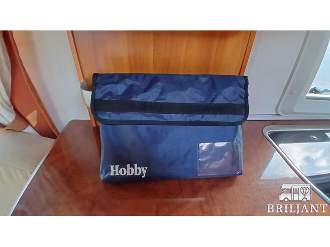 Hobby 560 UFE caravan fransbed/rondzit foto: 23