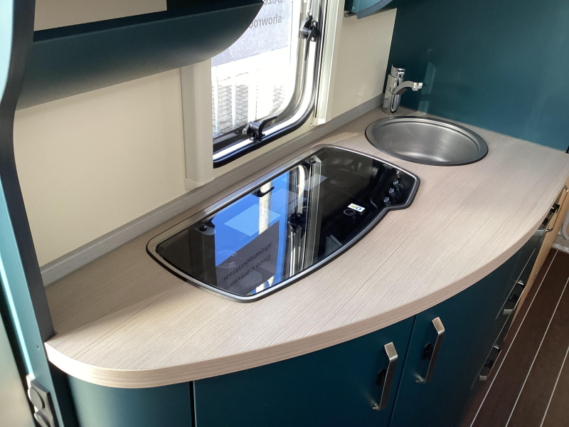 Knaus Sport en Fun 480 QL mover/ cassetteluifel 