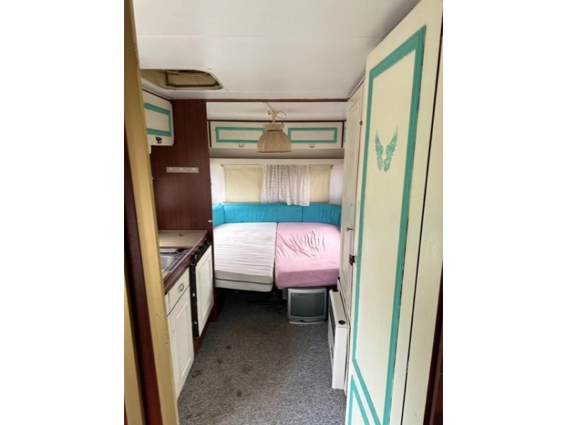 Knaus Wolf 535 met winterdak 