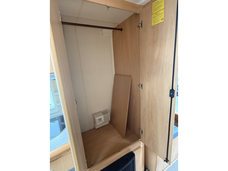 Hobby De luxe Easy 540 UK kinderkamer rondzit  foto: 10