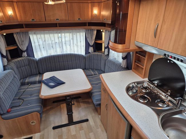 Hobby 540 TK-ULA Stapelbed met kinderkamer, Airco+DWT luifel foto: 13