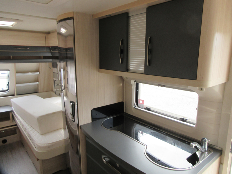 Hobby De Luxe 495 UL MET VASTE LUIFEL EN MOVER  foto: 6