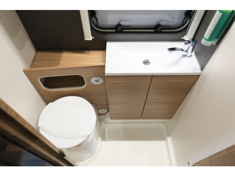 Weinsberg CaraOne Edition HOT 480 EU MOVER+CASSETTEL.+VLOERVER  foto: 12