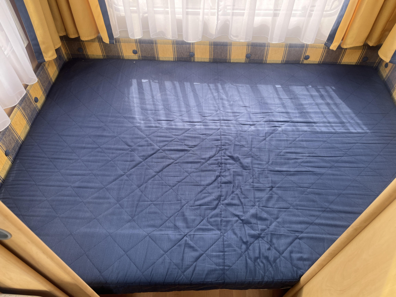 Dethleffs Camper 430 DB - Voortent  foto: 12