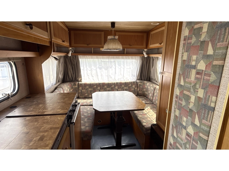 Fendt Karaat 450 S 2x zitgroep toiletruimte  foto: 1
