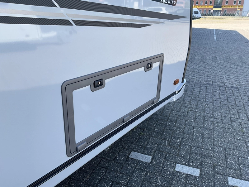 Knaus Sudwind Black Selection 460 EU ENKELE BEDDEN-DESIGN  foto: 20