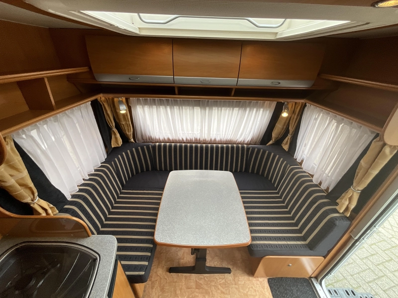 Dethleffs Camper Lifestyle 450 DB ALDE-LUIFEL-ZEER NETJES  foto: 3