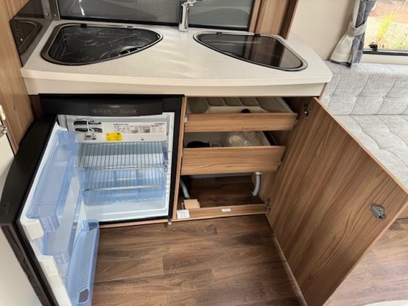 Sprite Alpine 420 CT mover airco zakluifel enz  foto: 12