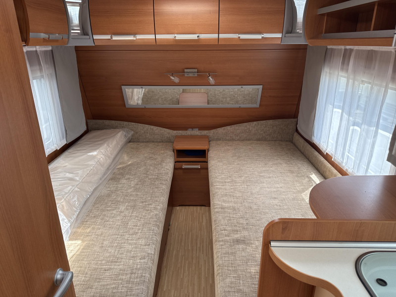 LMC Musica 470 E Voortent/Mover/Vloerverw. 
