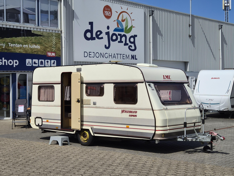 LMC Luxus 490 P Voortent - Klap bovenbed  hoofdfoto: 1