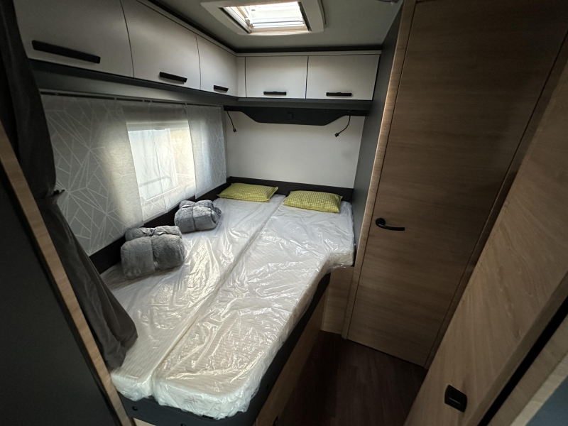 Knaus L!ve Wave 650 MF AUTOMAAT + HEFBED  foto: 10