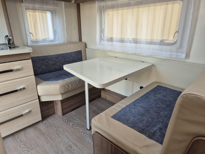 Hobby De Luxe 400 SFE  foto: 6