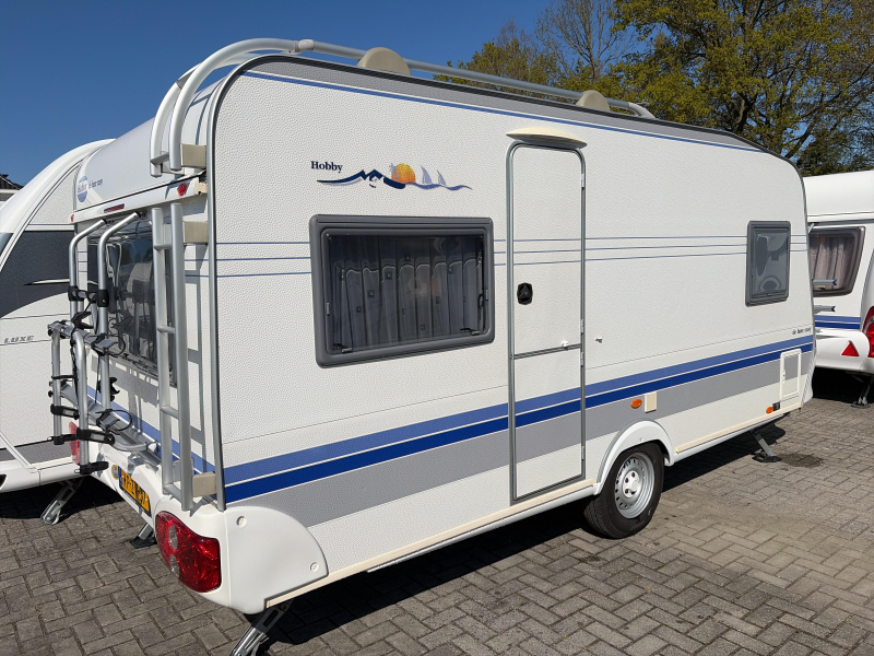 Hobby De Luxe 460 UFE Fietsendrager/Voortent  foto: 1