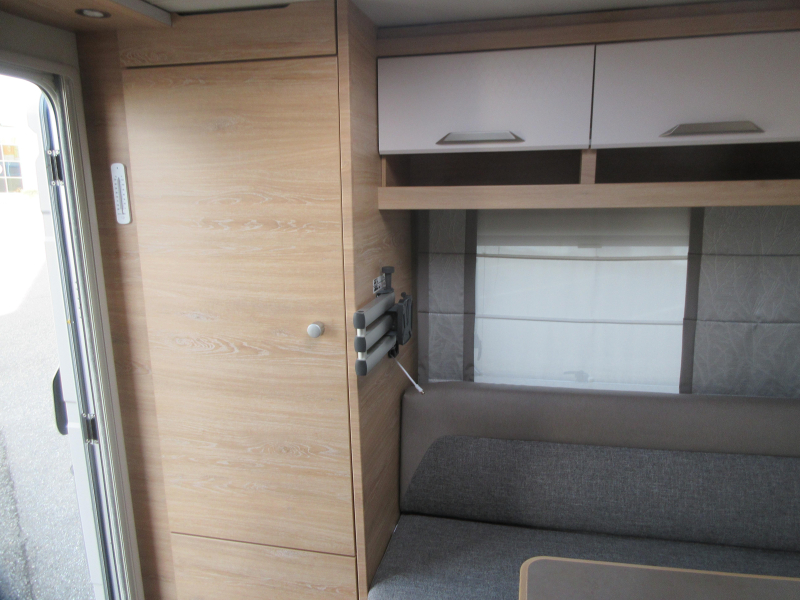 Knaus Sudwind 420 QD MET MOVER EN UNICO  foto: 14