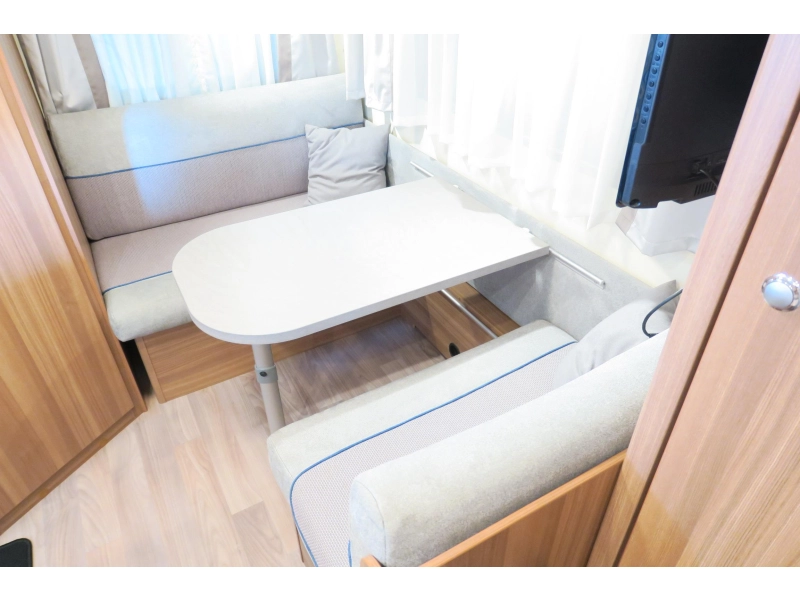 Weinsberg CaraOne Edition HOT 390 QD MOVER+CASSETTEL.+FIETSEND  foto: 5