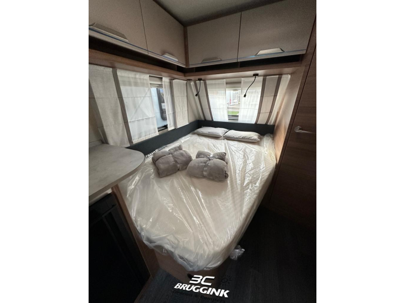 Knaus Sport 450 FU FRANS BED Vloerverwarming  foto: 7