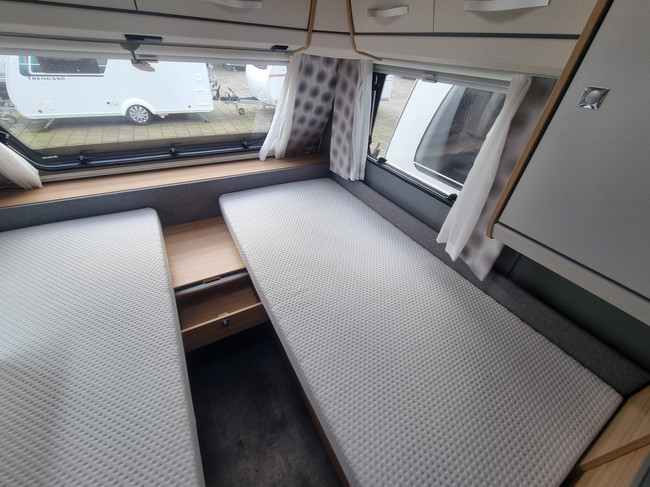 Dethleffs Camper 460 EL foto: 16