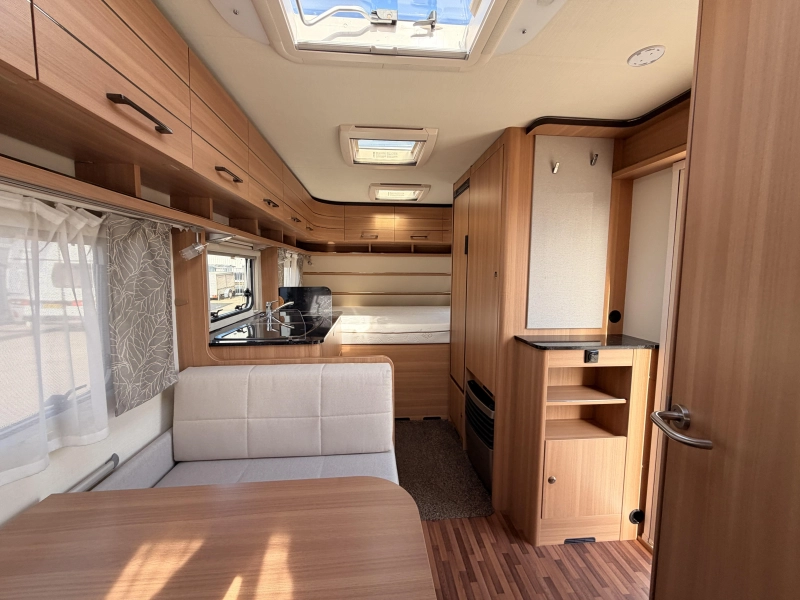 LMC Style 410 D Mover+Luifel+Fiets+Voort  foto: 6