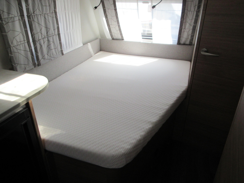 Knaus Sport 450 FU COMPLEET EN FRANSBED 