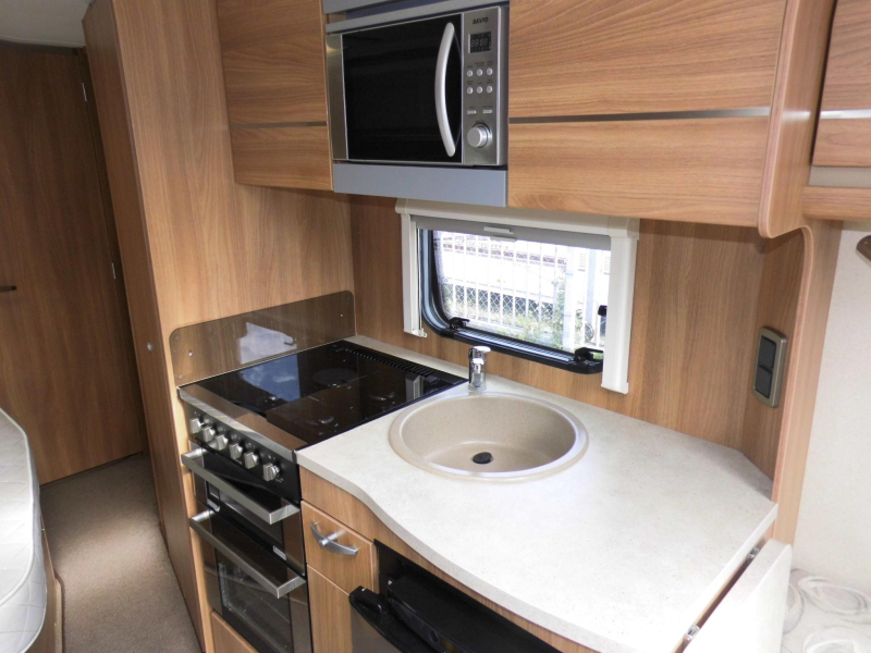 Sprite Cruzer 495 SR Mover en cassetteluifel!  foto: 3