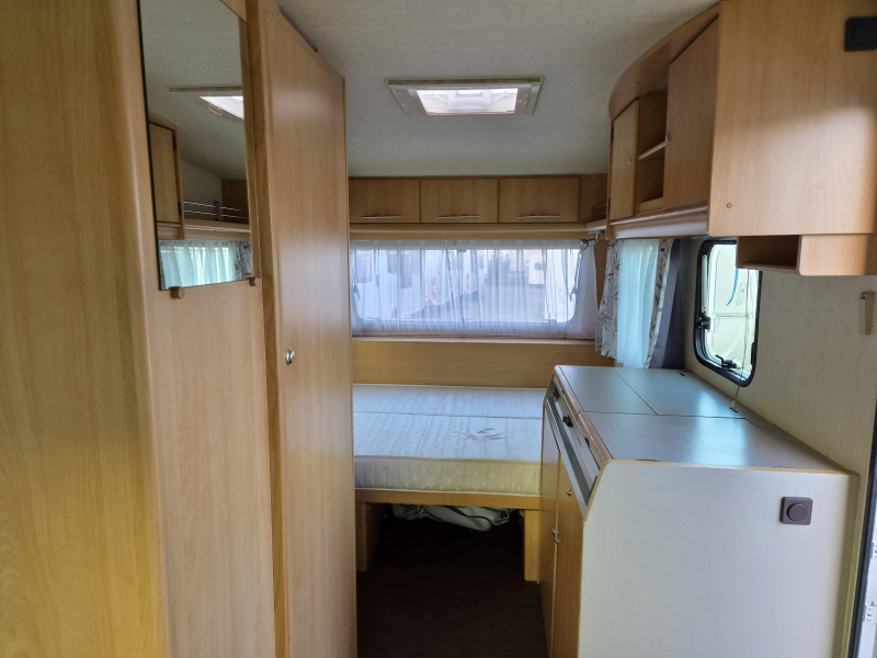 Adria Unica A 430 DD - Voortent -  foto: 3