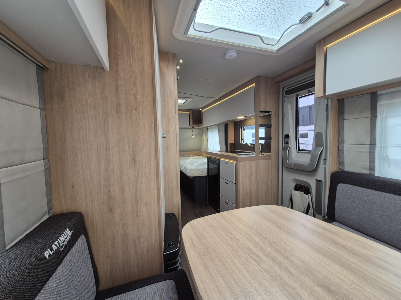 Knaus Sport Platinum 500 EU Rondzit + enkele bedden  foto: 16