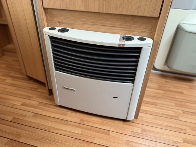 Knaus SUDWIND 450 FU foto: 15