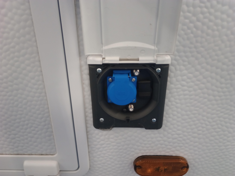 Knaus Sport 400 QD Thule Omnistor, vloerverw  foto: 12