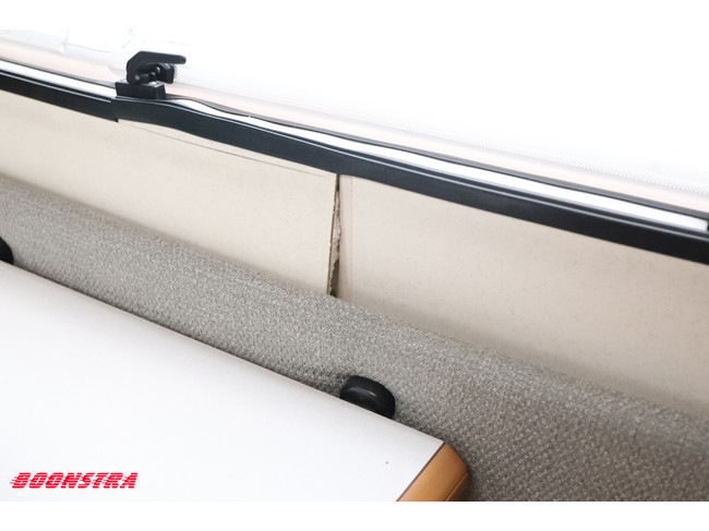 Hobby 30S Excellent Easy Mover Airco Frans bed Dwars stapelbed Middenkeuken foto: 7