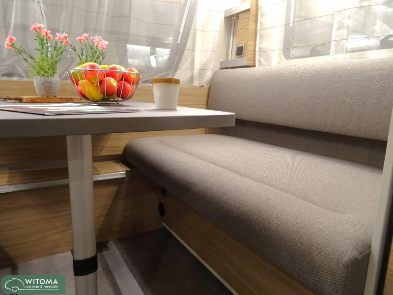 Dethleffs Nomad 460 EL € 8.304,- voordeel !  foto: 5