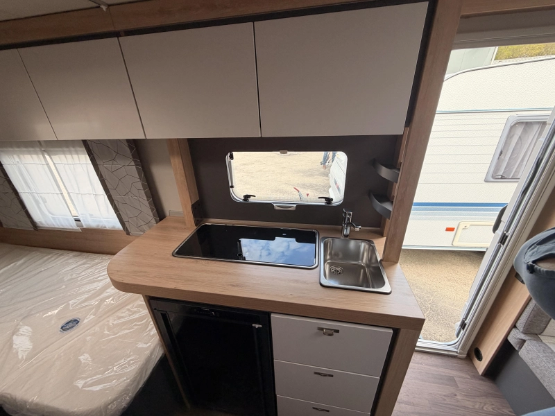 Knaus Sport 500 EU 1800KG + Enkele bedden  foto: 12
