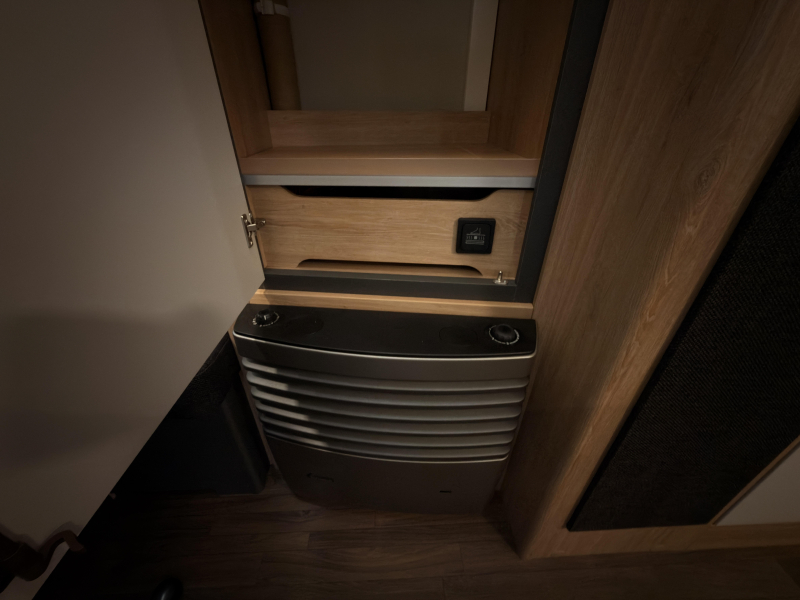 Knaus Sport Platinum 500 EU Platinum+vloer+1800KG  foto: 8