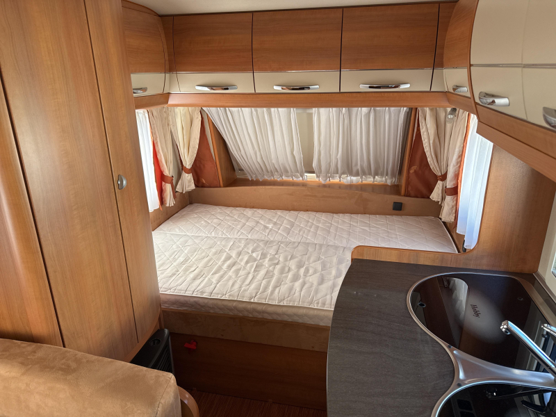 Hobby Excellent 400 SF Mover/Unico voortent 