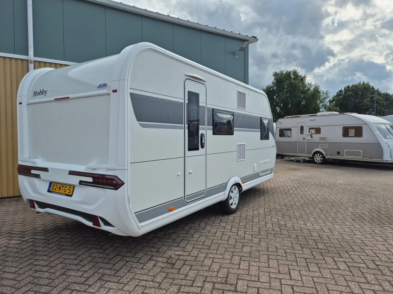 Hobby De Luxe 490 KMF 
