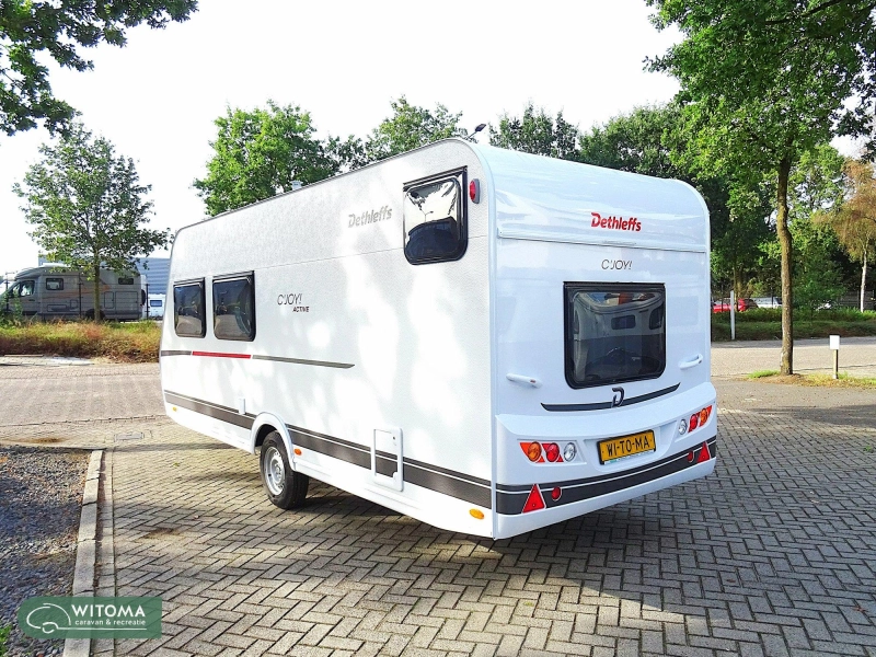 Dethleffs C'Joy Active 480 QLK ook met 3 stapelbed  foto: 5