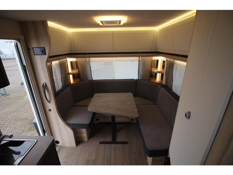 Hobby De Luxe 495 UL Enkele bedden & rondzit!  foto: 8