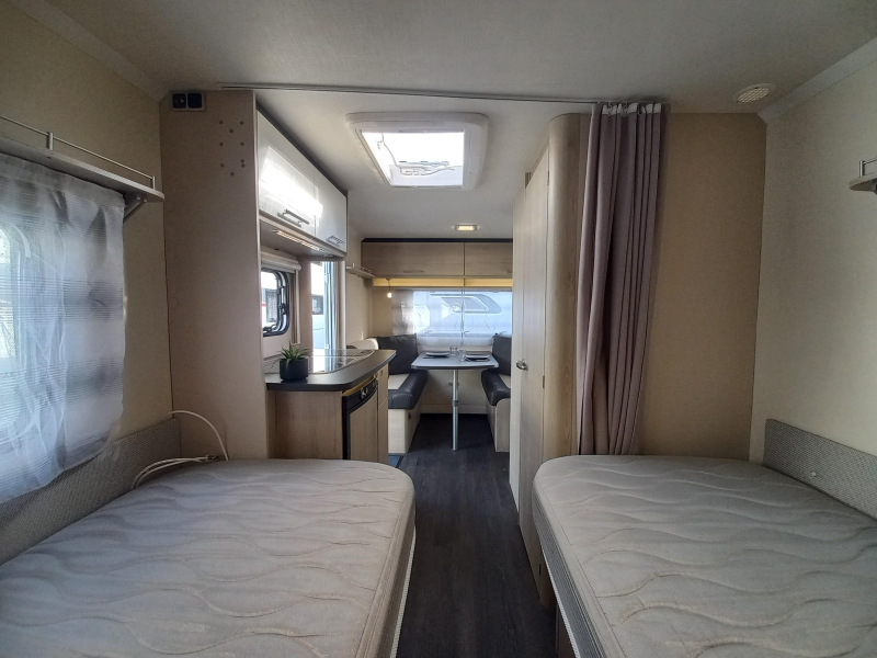 Caravelair Antares Style 450 mover-voortent-luifel  foto: 7