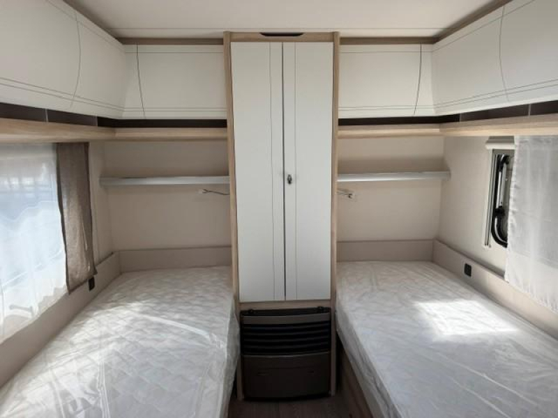 Hobby De Luxe 460 LU 1500 kg  foto: 7