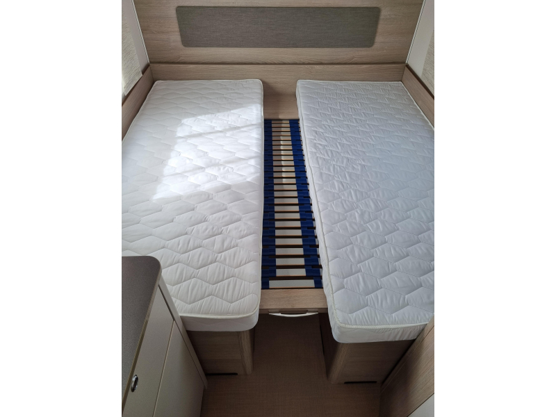 Bürstner Premio Life 480 TL - Enkele bedden -  foto: 12