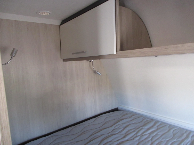 Caravelair Alba Family 426 MET DOREMA VOORTENT  foto: 5