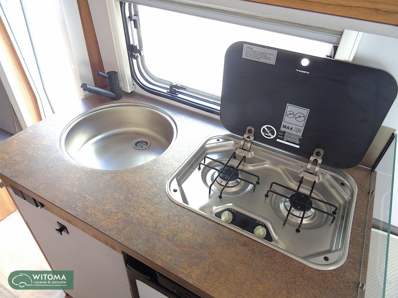 Eriba Touring Legend 542 mooie complete uitvoering  foto: 8