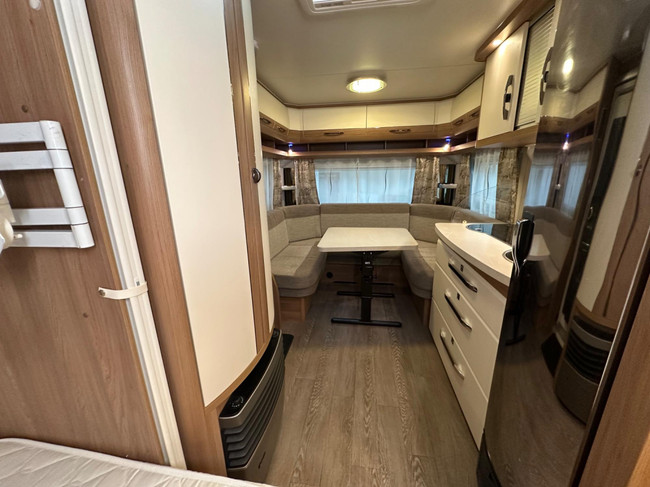 Hobby De Luxe 460 UFe foto: 21