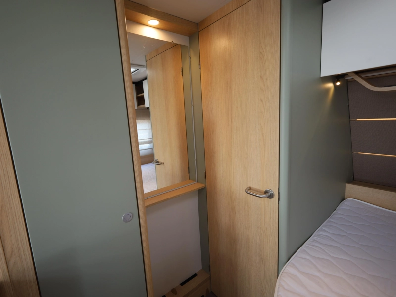 LMC Style 440 D mover | voortent | luifel  foto: 11